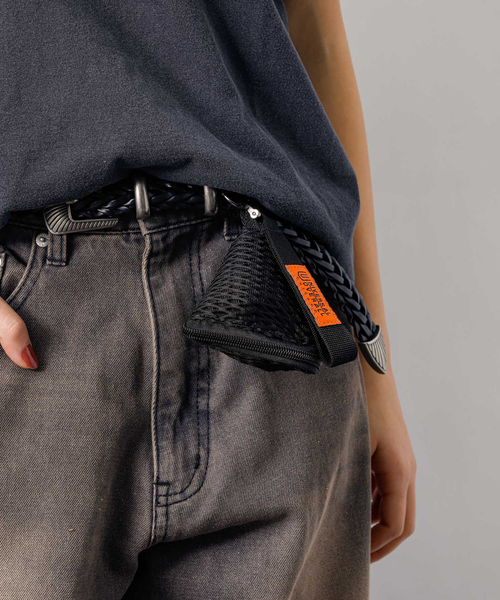 UNIVERSAL OVERALL(ユニバーサルオーバーオール)の「【UNIVERSALOVERALL / ユニバーサルオーバーオール】PYRAMID MESH POUCH/メッシュポーチ/ユニセックス/ SUVO-019(ショルダーバッグ・メンズ・ホワイト/チャコールグレー/ブラック/ライム/サックスブルー・フリー)」の3枚目の写真