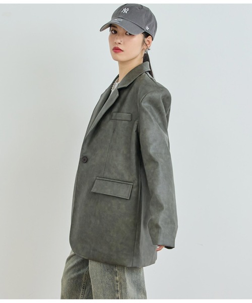 ANAP（アナップ）の「ヴィンテージ加工フェイクレザージャケット（ライダースジャケット・レディース・グレー/ブラウン・FREE）」の5枚目の写真