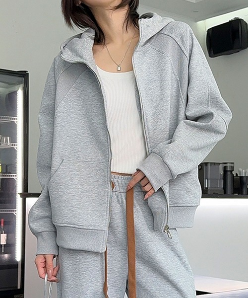 aimoha（アイモハ）の「ジップアップパーカー（パーカー・レディース・ブラック/杢グレー/グレー/レッド/ライトベージュ・FREE）」の18枚目の写真