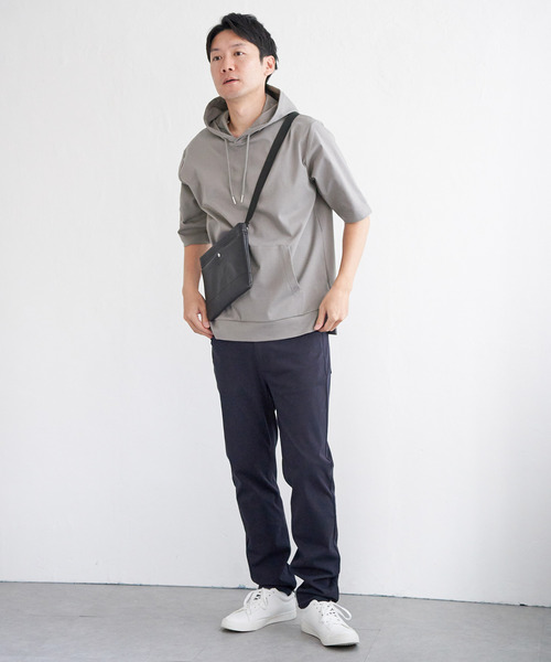 ikka(イッカ)の「【接触冷感/抗菌防臭】GOKU楽セイケツ5分袖パーカ(パーカー・メンズ・グレー/ネイビー/エメラルドブルー/グリーン/ホワイト・XL/L/M/S)」の8枚目の写真
