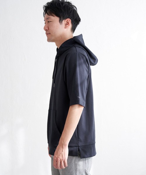 ikka(イッカ)の「【接触冷感/抗菌防臭】GOKU楽セイケツ5分袖パーカ(パーカー・メンズ・グレー/ネイビー/エメラルドブルー/グリーン/ホワイト・XL/L/M/S)」の17枚目の写真