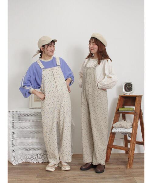 Samansa Mos2（サマンサ モスモス）の「デニム/花柄アソートサロペットパンツ（その他パンツ・レディース・ブルー/ブラック/グレー/クリーム・F）」の13枚目の写真