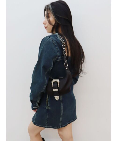 EVRIS（エヴリス）の「バックルデザインナイロンショルダーBAG（ショルダーバッグ・レディース・ブラック/ピンク/ホワイト・FREE）」の17枚目の写真