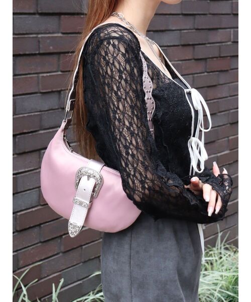 EVRIS（エヴリス）の「バックルデザインナイロンショルダーBAG（ショルダーバッグ・レディース・ブラック/ピンク/ホワイト・FREE）」の22枚目の写真