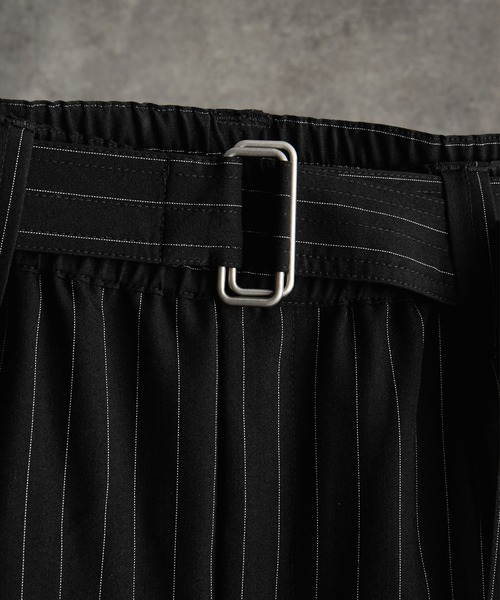 two tuck belt 'hakama' wide slacks（スラックス）｜ADRER