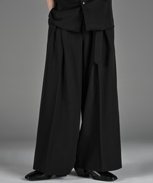ADRER（アドラー）の「two tuck belt "hakama" wide slacks / ツータックベルト“ハカマ”ワイドスラックス（スラックス）」
