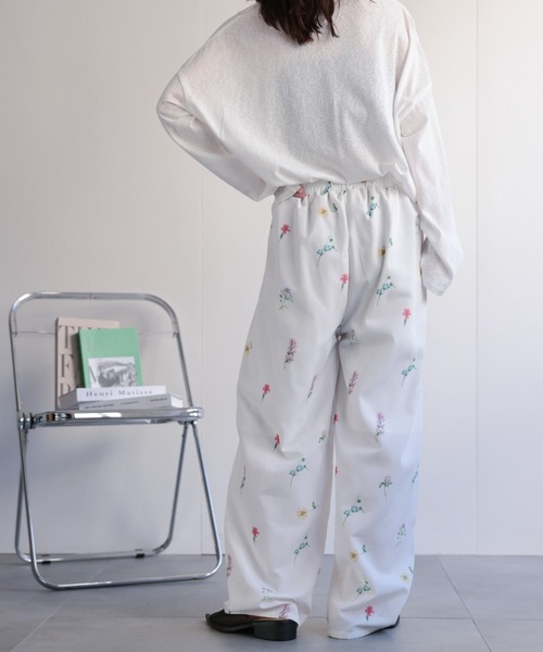 ap retro（アプレトロ）の「【セットアップ対応】フラワープリントパンツ / 花柄パンツ《動画あり》（その他パンツ・レディース・ブラック/オフホワイト/ネイビー/ブラック系その他/モカ・FREE）」の19枚目の写真