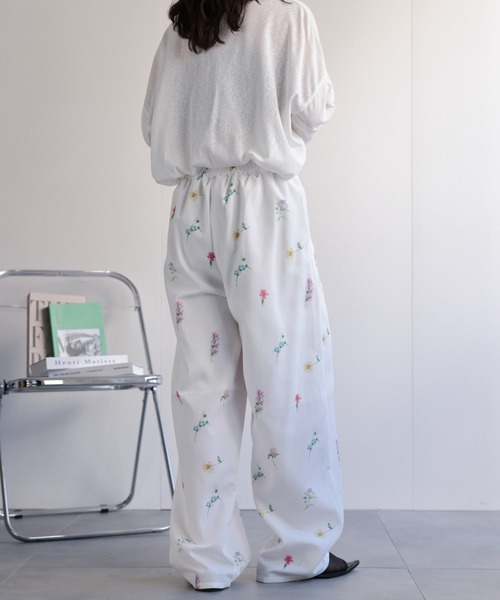 ap retro（アプレトロ）の「【セットアップ対応】フラワープリントパンツ / 花柄パンツ《動画あり》（その他パンツ・レディース・ブラック/オフホワイト/ネイビー/ブラック系その他/モカ・FREE）」の20枚目の写真