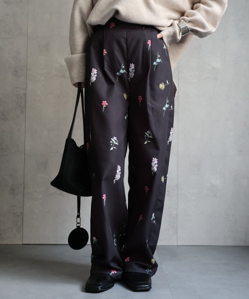 セール】【セットアップ対応】フラワープリントパンツ / 花柄パンツ