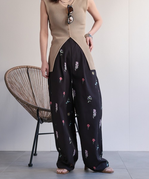 セール】【セットアップ対応】フラワープリントパンツ / 花柄パンツ