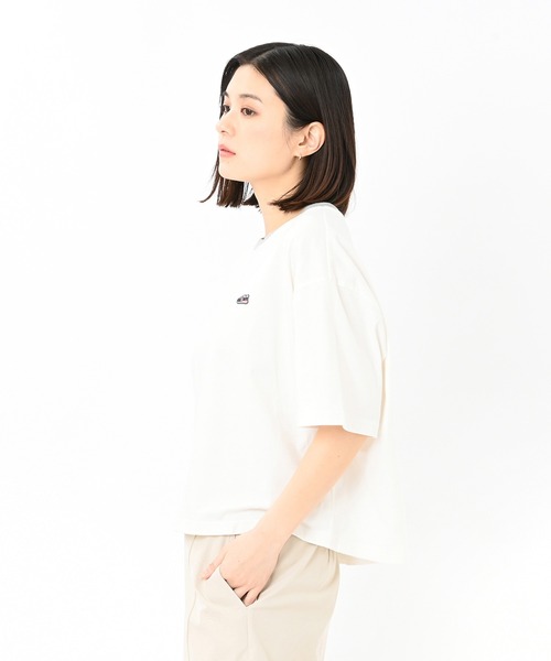 NEW BALANCE(ニューバランス)の「シューパッチショートスリーブTシャツ(Tシャツ/カットソー・レディース・ネイビー/オフホワイト・SMALL/MEDIUM/LARGE/X-LARGE)」の3枚目の写真
