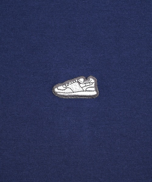 NEW BALANCE(ニューバランス)の「シューパッチショートスリーブTシャツ(Tシャツ/カットソー・レディース・ネイビー/オフホワイト・SMALL/MEDIUM/LARGE/X-LARGE)」の18枚目の写真