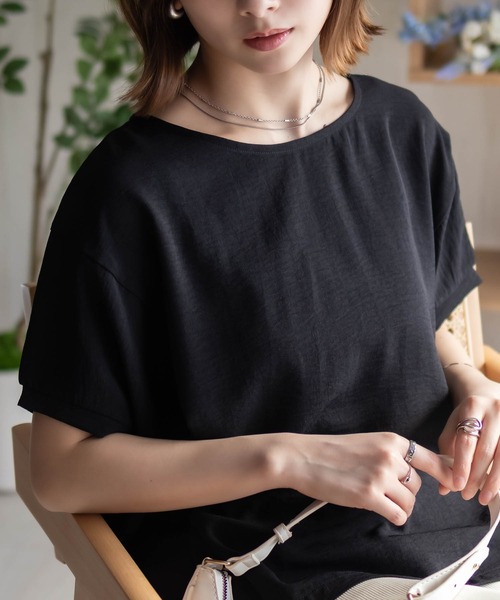 NAVY（ネイビー）の「NAVY ウェーブサテンドルマン（シャツ/ブラウス・レディース・オレンジ/ベージュ/ブラック・M/L）」の2枚目の写真
