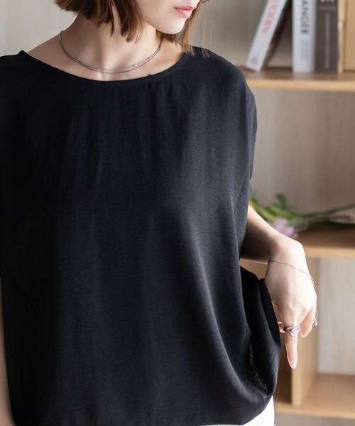 NAVY（ネイビー）の「NAVY ウェーブサテンドルマン（シャツ/ブラウス・レディース・オレンジ/ベージュ/ブラック・M/L）」の8枚目の写真