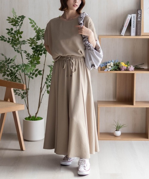 NAVY（ネイビー）の「NAVY ウェーブサテンドルマン（シャツ/ブラウス・レディース・オレンジ/ベージュ/ブラック・M/L）」の10枚目の写真