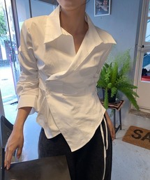 【on:nue】ラップシャツブラウス