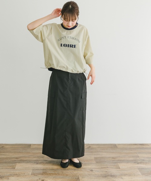 ITEMS URBANRESEARCH（アイテムズ アーバンリサーチ）の「ロゴハンソデナイロンプルオーバー（Tシャツ/カットソー・レディース・ベージュ/ネイビー/オフホワイト・FREE）」の6枚目の写真