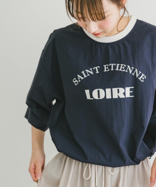 ITEMS URBANRESEARCH（アイテムズ アーバンリサーチ）の「ロゴハンソデナイロンプルオーバー（Tシャツ/カットソー・レディース・ベージュ/ネイビー/オフホワイト・FREE）」の4枚目の写真