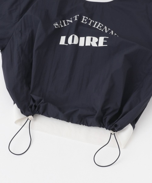 ITEMS URBANRESEARCH（アイテムズ アーバンリサーチ）の「ロゴハンソデナイロンプルオーバー（Tシャツ/カットソー・レディース・ベージュ/ネイビー/オフホワイト・FREE）」の18枚目の写真