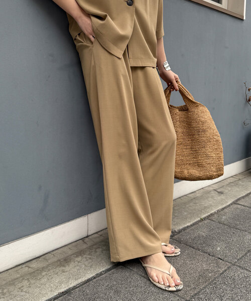 DouDou(ドゥドゥ)の「接触冷感ワイドパンツ(その他パンツ・レディース・チャコールグレー/グリーン/ベージュ/ブラック・FREE)」の3枚目の写真