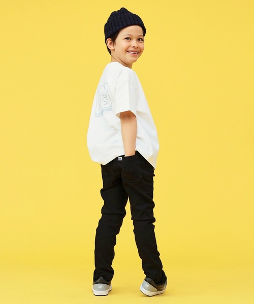 Lee（リー）の「Lee/リー【110-150cm】【親子コーデ】キッズ ベストセラー バックプリントTシャツ/半袖Tシャツ/ロゴTシャツ（Tシャツ/カットソー・キッズ・ブラック系その他/ホワイト系その他/ホワイト/ブラック/ピンク/チャコールグレー・110/120/130/140/150）」の13枚目の写真