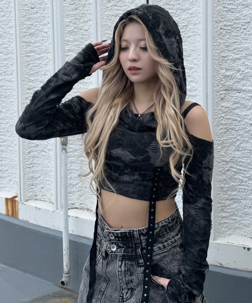 KsG(ケーエスジー)の「belt design sholder damege tops(Tシャツ/カットソー・レディース・ブラック・SMALL/MEDIUM/LARGE)」の5枚目の写真