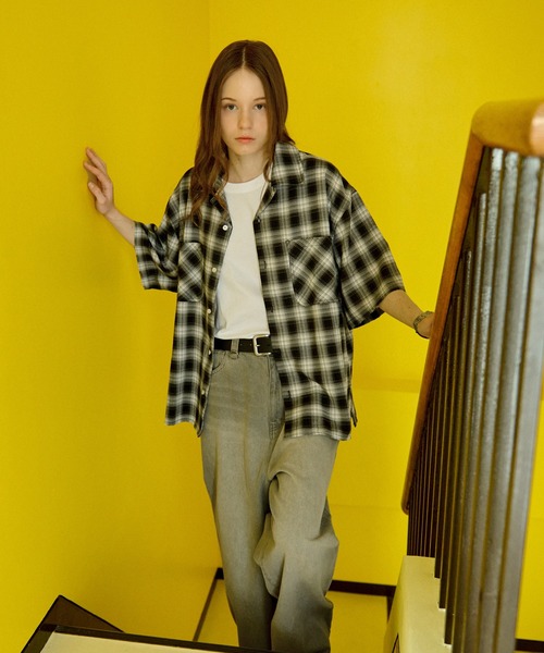 WETTEMPT(ウィテンプト)の「OPEN COLLAR DAMAGED OMBRE CHECK SHIRT /オープンカラーダメージオンブレチェックシャツ(シャツ/ブラウス・メンズ・レッド/ブラック/ブラウン・SMALL/LARGE/MEDIUM)」の10枚目の写真