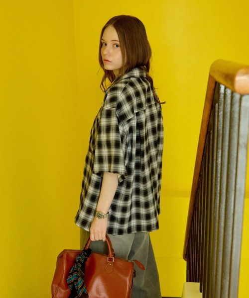 WETTEMPT(ウィテンプト)の「OPEN COLLAR DAMAGED OMBRE CHECK SHIRT /オープンカラーダメージオンブレチェックシャツ(シャツ/ブラウス・メンズ・レッド/ブラック/ブラウン・SMALL/LARGE/MEDIUM)」の11枚目の写真