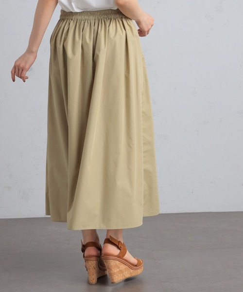 GALLORIA(ギャローリア)の「タックフレアスカート(スカート・レディース・ライトベージュ/ネイビー・M/L/LL/S)」の3枚目の写真