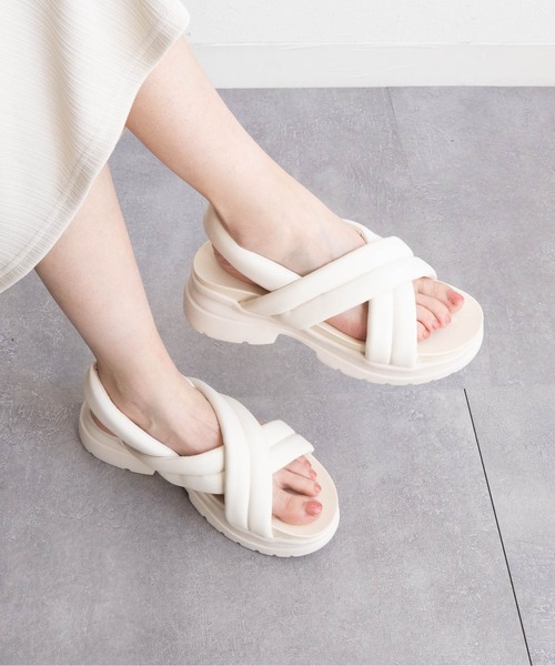 Fabby fabby(ファビィーファビィー)の「フィットクロス厚底サンダル(サンダル・レディース・シルバー/ブラック・LARGE/SMALL/MEDIUM)」の8枚目の写真