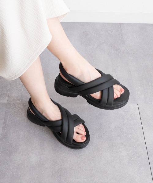 Fabby fabby(ファビィーファビィー)の「フィットクロス厚底サンダル(サンダル・レディース・シルバー/ブラック・LARGE/SMALL/MEDIUM)」の7枚目の写真