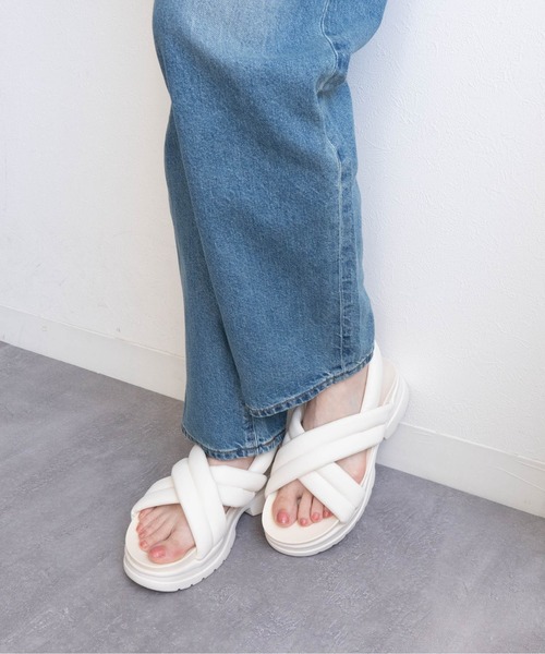 Fabby fabby(ファビィーファビィー)の「フィットクロス厚底サンダル(サンダル・レディース・シルバー/ブラック・LARGE/SMALL/MEDIUM)」の20枚目の写真