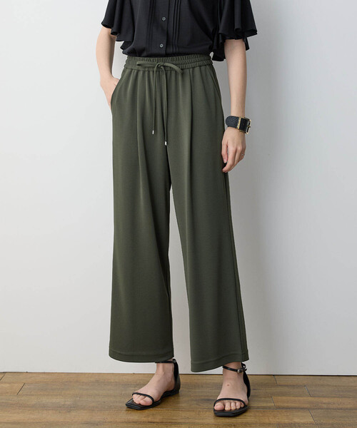 LE SOUK HOLIDAY(ルスークホリデー)の「【接触冷感】EASY ELEGANCEスムースワイドパンツ(スラックス・レディース・チャコールグレー/ブラック/カーキ・L/M)」の10枚目の写真