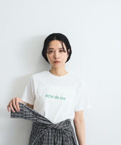 VICKY / ビッキー エンボスプリントTシャツ≪手洗い可能≫ VICKY｜エンボスプリントTシャツ≪手洗い可能≫ | Rakuten
