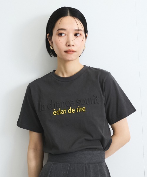 VICKY（ビッキー）の「エンボスプリントTシャツ≪手洗い可能≫（Tシャツ/カットソー・レディース・ホワイト/チャコールグレー・M）」の8枚目の写真