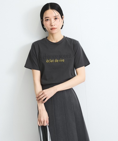 VICKY（ビッキー）の「エンボスプリントTシャツ≪手洗い可能≫（Tシャツ/カットソー・レディース・ホワイト/チャコールグレー・M）」の10枚目の写真