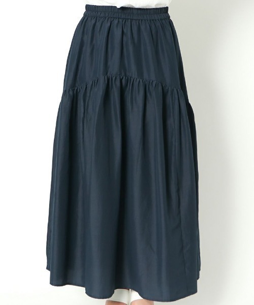 GORGE（ゴージ）の「《ギャザー×ふんわりシルエット》レディース フレアロングスカート ウエストゴム 春夏秋（スカート・レディース・ネイビー/ブラック/ブルー/オフホワイト・F）」の14枚目の写真