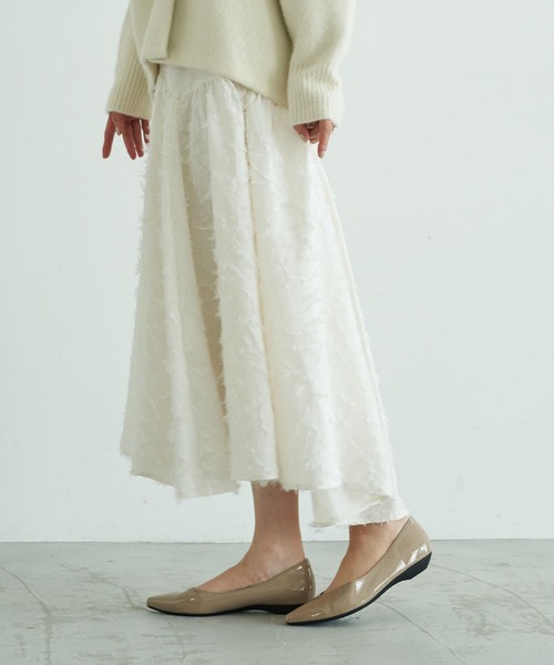 carino（カリーノ）の「【レイン対応】プレーンパンプス（パンプス・レディース・ベージュ系その他2/ライトブラック/シルバー・22.5cm/23cm/23.5cm/24cm/24.5cm）」の21枚目の写真