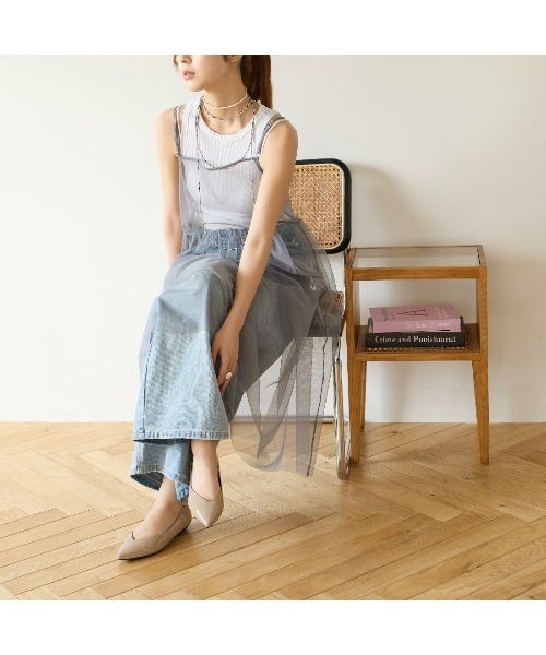 carino(カリーノ)の「【レイン対応】プレーンパンプス(パンプス・レディース・ベージュ系その他2/ライトブラック/シルバー・22.5cm/23cm/23.5cm/24cm/24.5cm)」の4枚目の写真