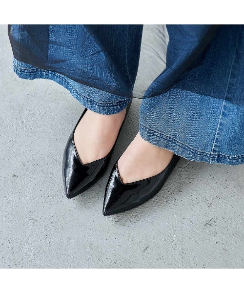 carino(カリーノ)の「【レイン対応】プレーンパンプス(パンプス・レディース・ベージュ系その他2/ライトブラック/シルバー・22.5cm/23cm/23.5cm/24cm/24.5cm)」の15枚目の写真