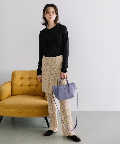 Beau're(ヴュレ)の「BEAURE Suede boat shape ショルダー Bag(ショルダーバッグ・レディース・パープル系その他/キャメル/グリーン系その他・FREE)」の17枚目の写真