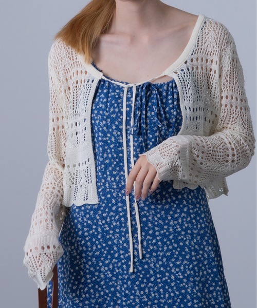 Chiina（チーナ）の「Chiina / クロップド クロシェ編みカーディガン（カーディガン/ボレロ・レディース・ホワイト/ライトグリーン/レッド/アイボリー/ブラック・FREE）」の2枚目の写真