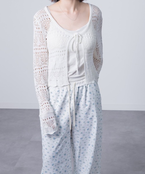 Chiina（チーナ）の「Chiina / クロップド クロシェ編みカーディガン（カーディガン/ボレロ・レディース・ホワイト/ライトグリーン/レッド/アイボリー/ブラック・FREE）」の18枚目の写真