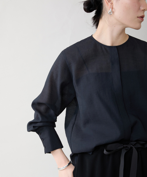 VERMEIL par iena（ヴェルメイユパーイエナ）の「《WEB限定/追加3》シアーブラウス（シャツ/ブラウス・レディース・ホワイト/ネイビー・FREE）」の12枚目の写真