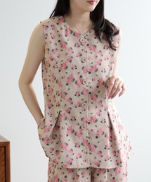 【新品未使用タグ付き】Chesty フラワー　ベスト 花柄 刺繍　ペプラム chesty チューリップペプラムリボントップス 花柄 1 白 フラワー