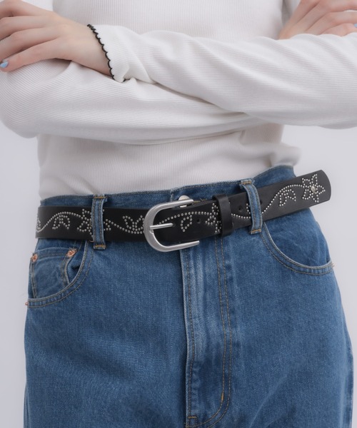 idem（イデム）の「flower studs belt / フラワースタッズベルト（ベルト・レディース・ホワイト/ブラック・FREE）」の4枚目の写真