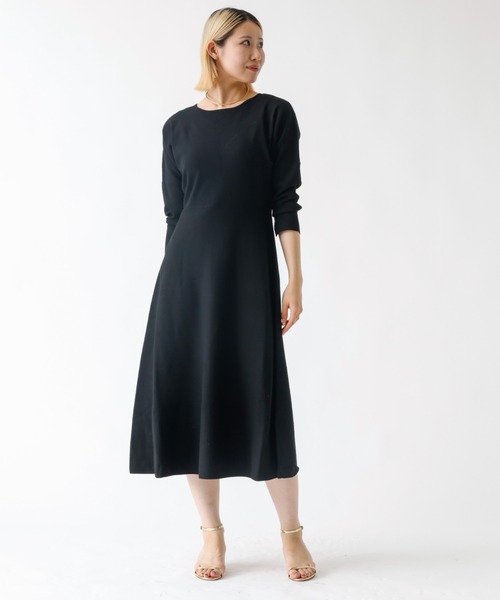 DESIGNWORKS（デザインワークス）の「ドルマンスリーブニットワンピース（ワンピース・レディース・ブラック・38）」の2枚目の写真
