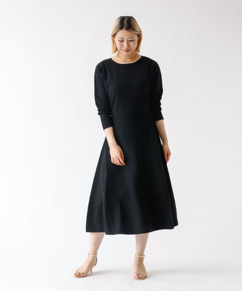 DESIGNWORKS（デザインワークス）の「ドルマンスリーブニットワンピース（ワンピース・レディース・ブラック・38）」の3枚目の写真