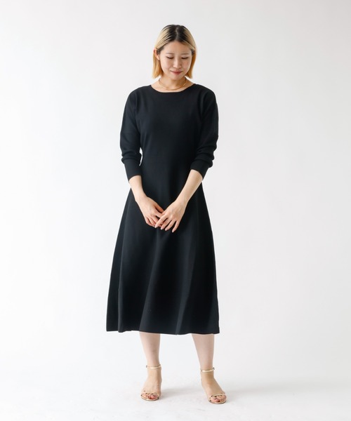 DESIGNWORKS（デザインワークス）の「ドルマンスリーブニットワンピース（ワンピース・レディース・ブラック・38）」の5枚目の写真