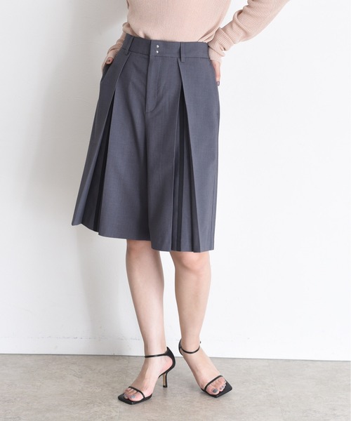 Eimee Law（エイミーロウ）の「ボックスプリーツハーフパンツ（その他パンツ・レディース・チャコールグレー/モカ/グレー・M）」の3枚目の写真